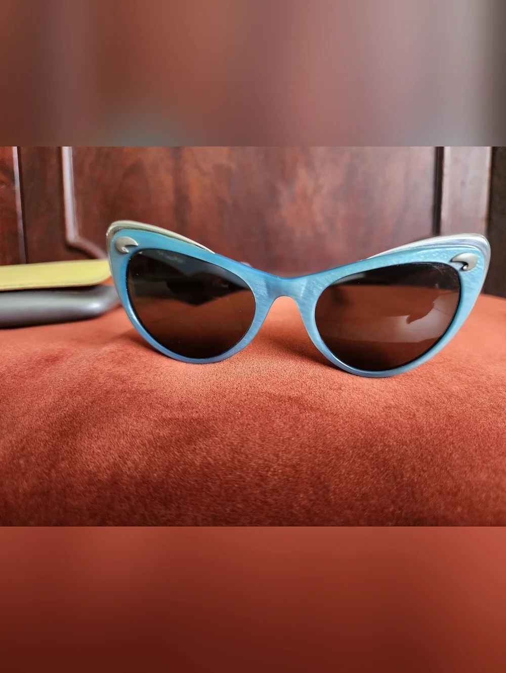 Ultra Rare Girls Vintage American Optical Cosmetan Cat Eye Sunglasses With Case